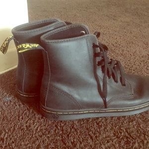 Dr. Martens - SHOREDITCH GREASY